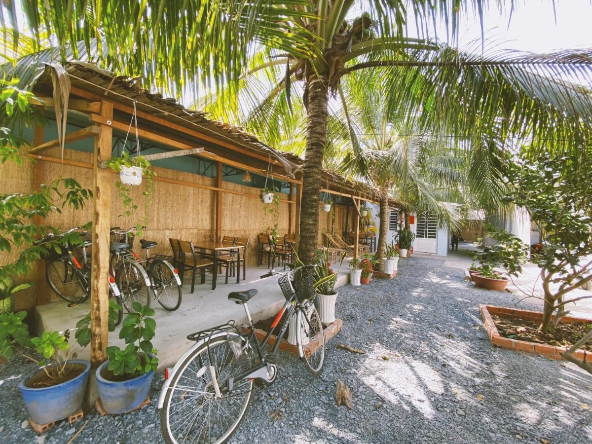 Mecong Homestay *